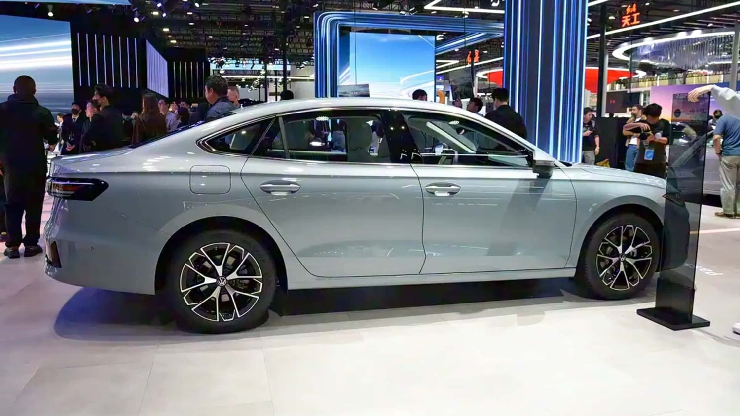 El Volkswagen Passat más deseado: berlina y 1.300 km de autonomía