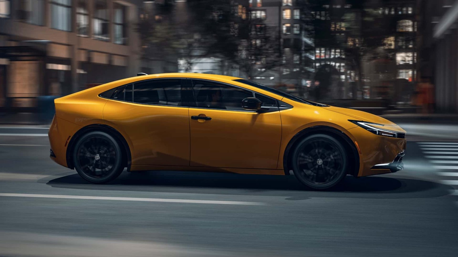 Toyota Menjual Sangat Banyak Mobil Bulan Lalu