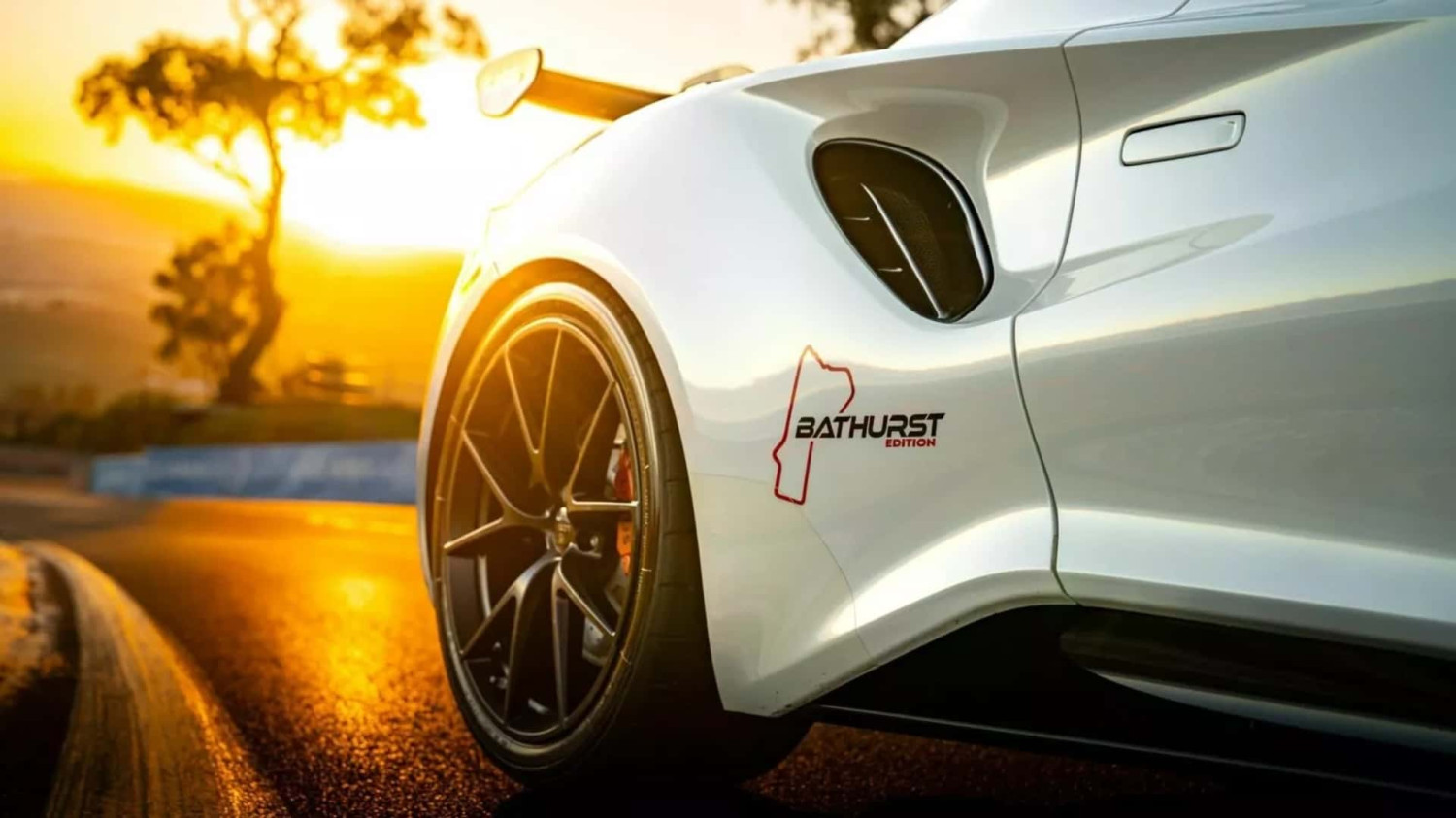 La Lotus Emira la plus puissante est exclusivement réservée à l'Australie.