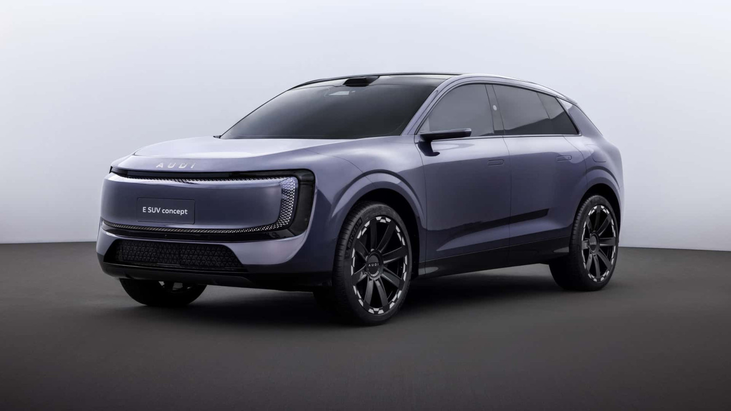SUV électrique Audi : 500 kW, 2 moteurs et autonomie record de 320 km
