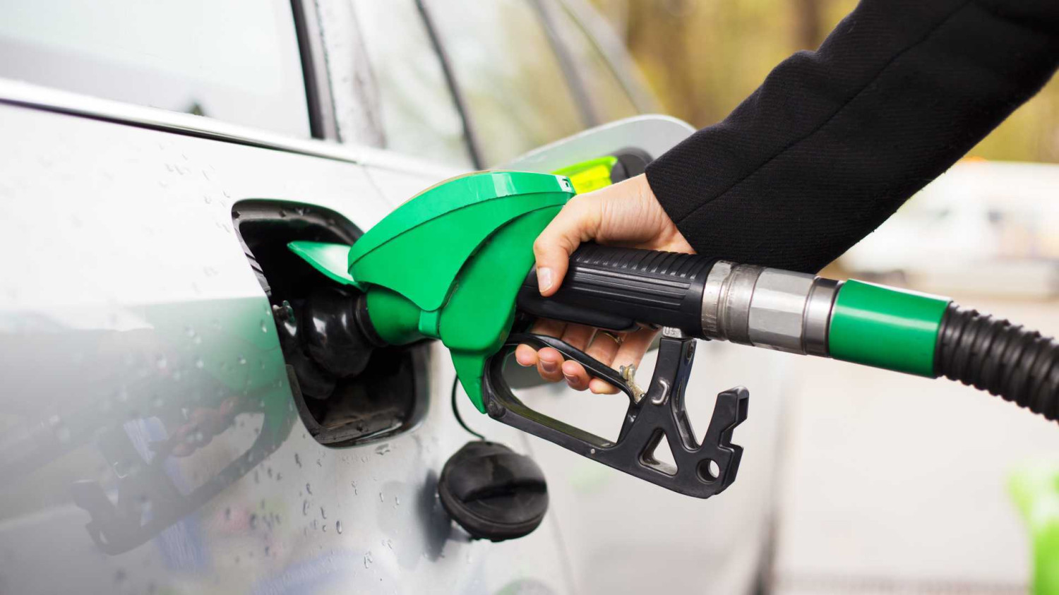 Carburants : pourquoi les prix sont au plus bas en France et pourquoi la baisse touche à sa fin