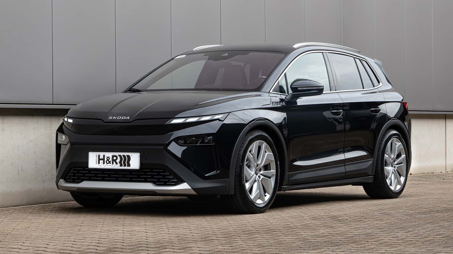 Der macht elektrisch: Skoda Elroq mit H&amp;R-Tieferlegungsfedern