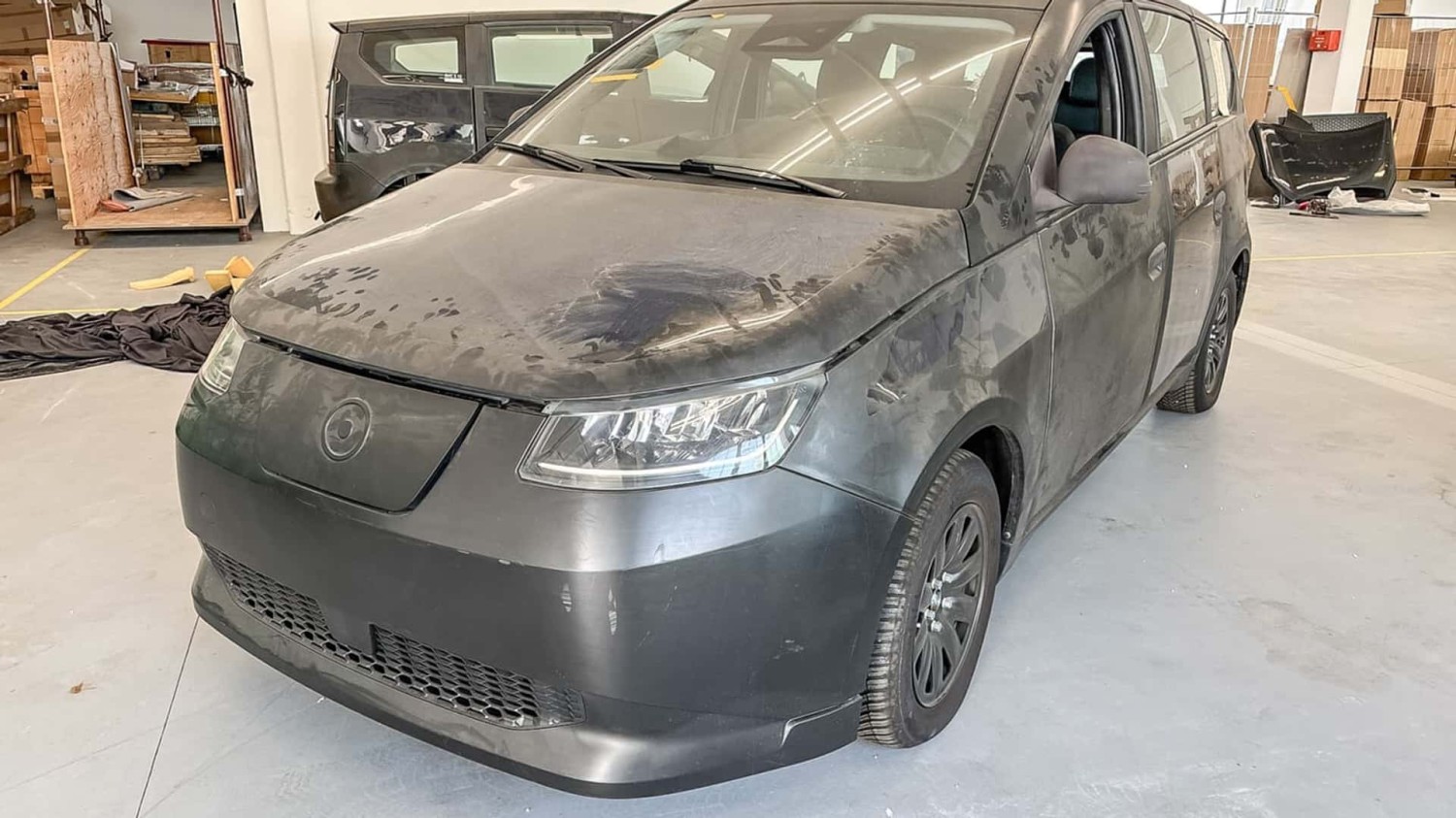 Mobil Listrik Tenaga Surya Ini Disebut-sebut Sebuah Revolusi