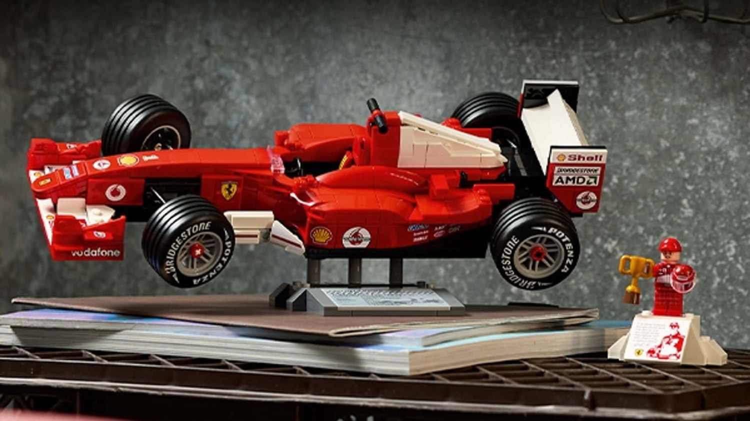 La Ferrari F2004 Milik Michael Schumacher Jadi Lego