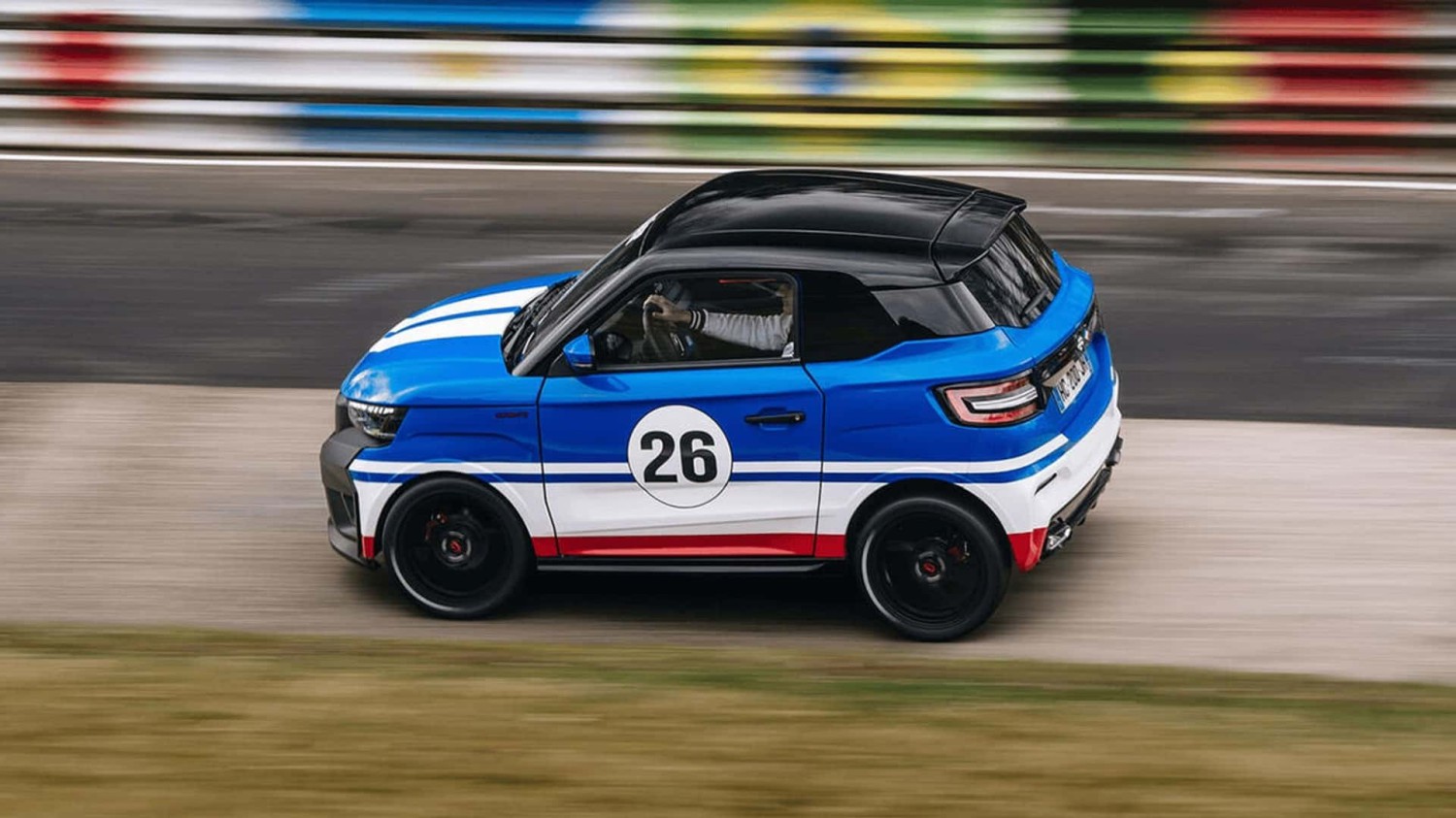 Este microcoche marca el tiempo más lento de la historia en Nürburgring