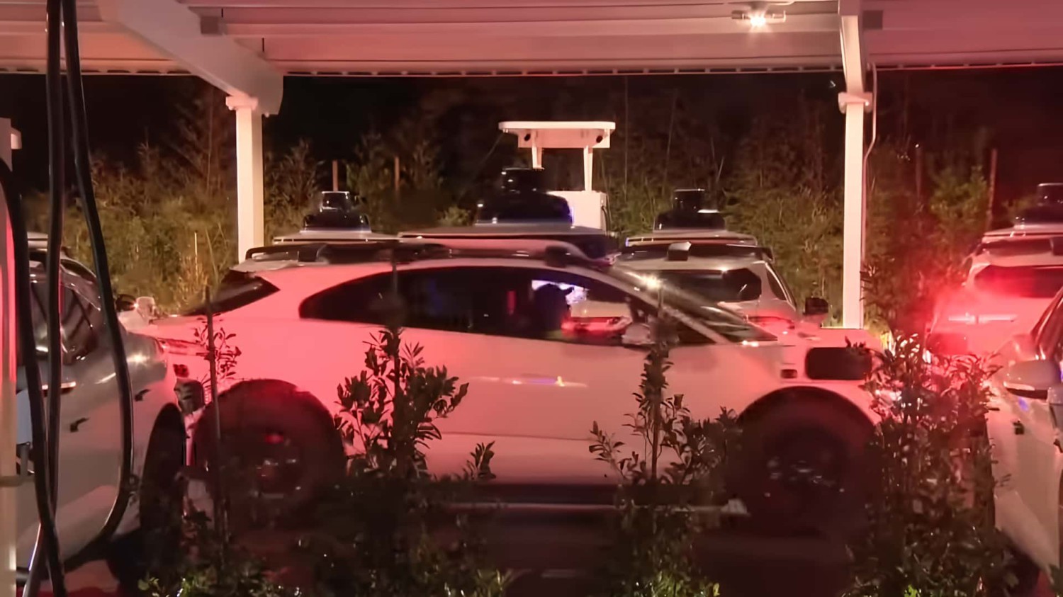 Waymo Memiliki Masalah Pengisian Daya