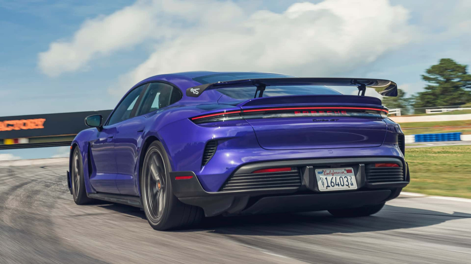 Porsche könnte Taycan und Panamera zur Kostensenkung vereinen