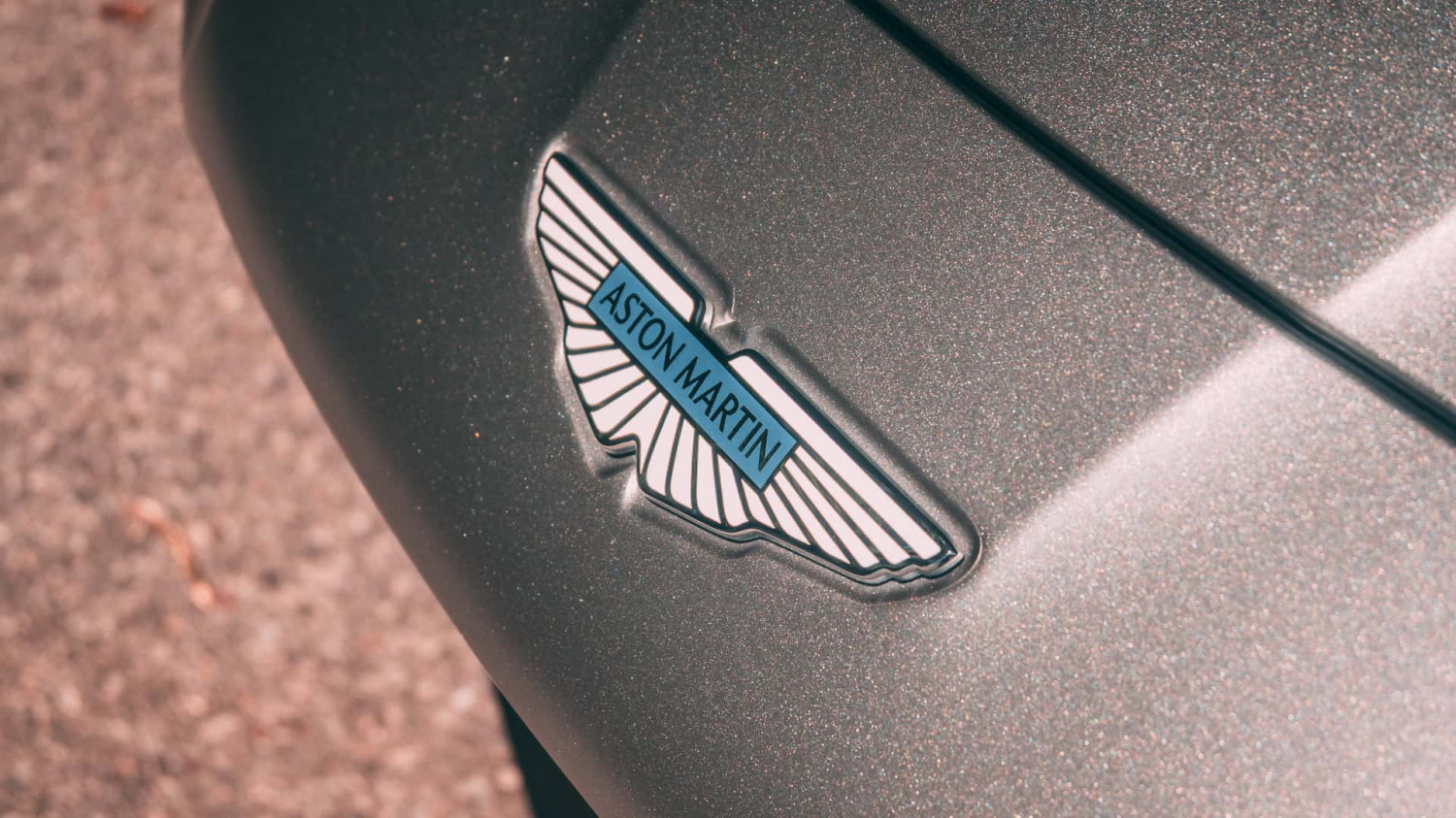 Aston Martin, Aston Martin Menjual Saham Tim F1nya dan Mungkin Akan Go Private