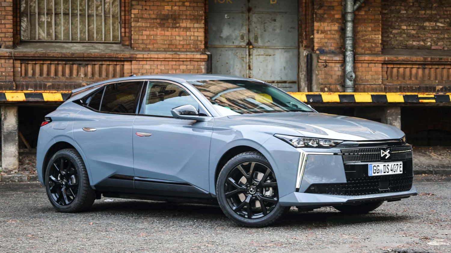 DS N°4 E-Tense im Test: Stil trifft auf Schwächen