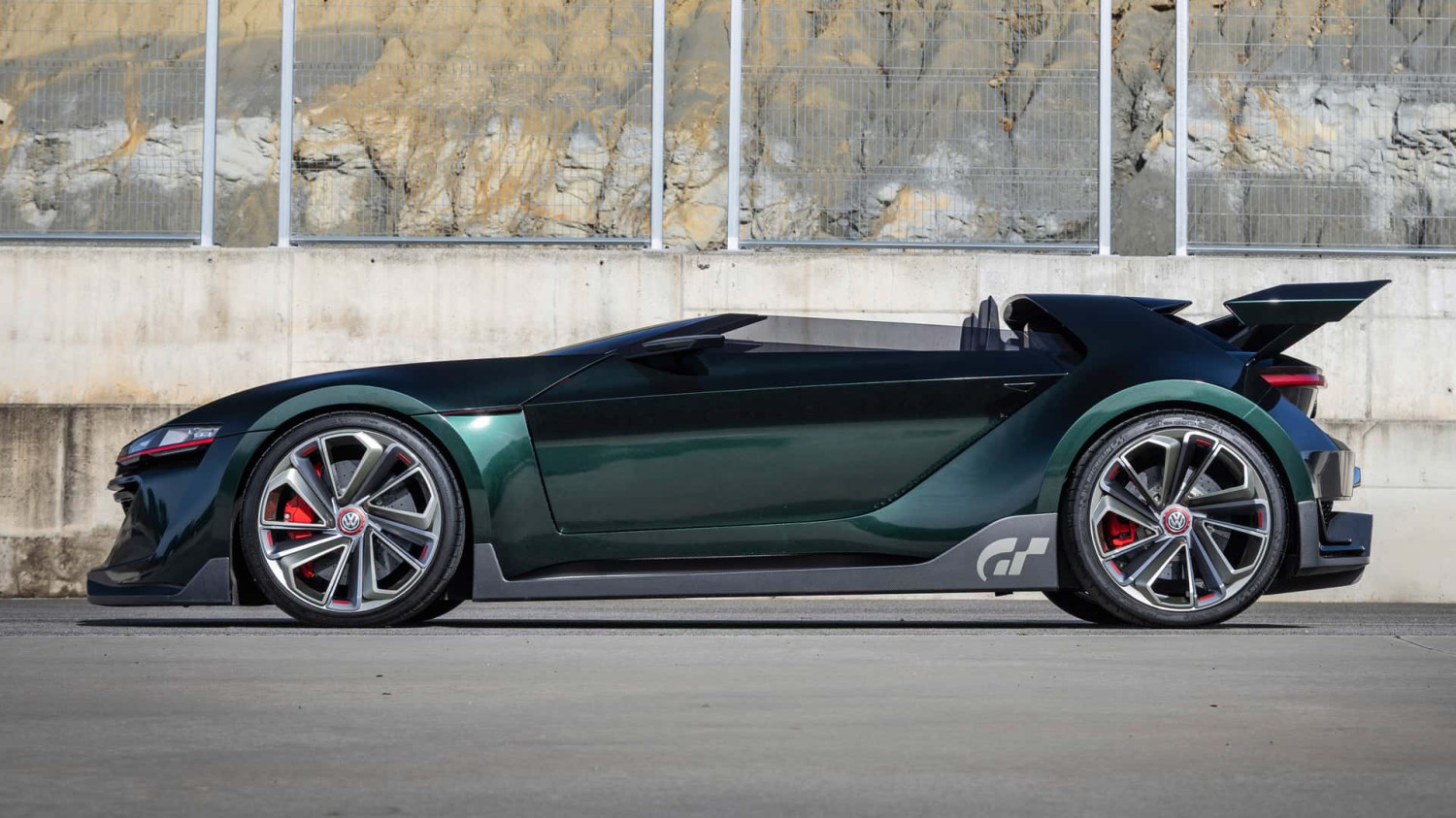 VW ressuscite le Golf GTI Roadster V6 biturbo qui n’a jamais existé