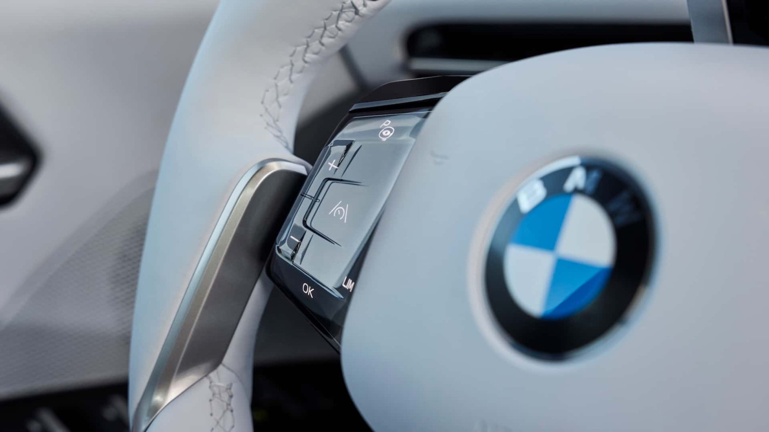 BMW actualizará todos sus modelos para adaptarlos al iX3: "Tenemos que hacerlo en toda la gama"