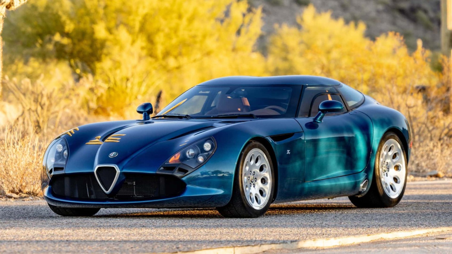 Alfa Romeo TZ3 Stradale yang Sangat Langka Ini Dijual