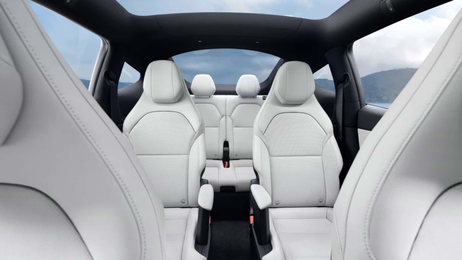 La "sécurité enfant" de Tesla arrive en Europe : comment ça marche ?