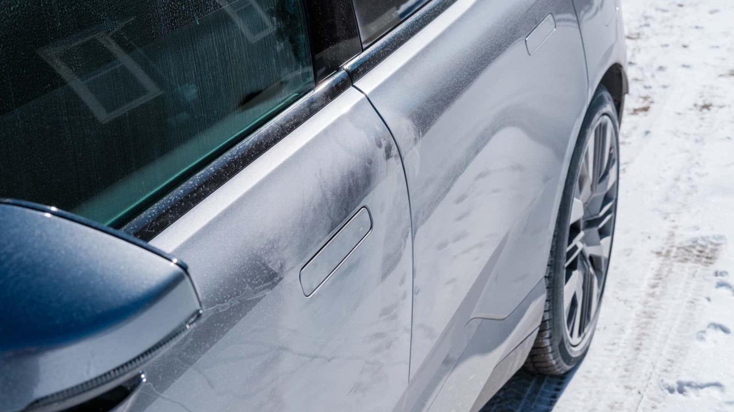 China ha prohibido oficialmente las manillas ocultas y encastradas