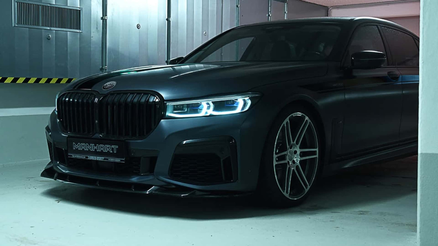 Le V12 de la BMW Série 7 est plus vivant que jamais, grâce à Manhart