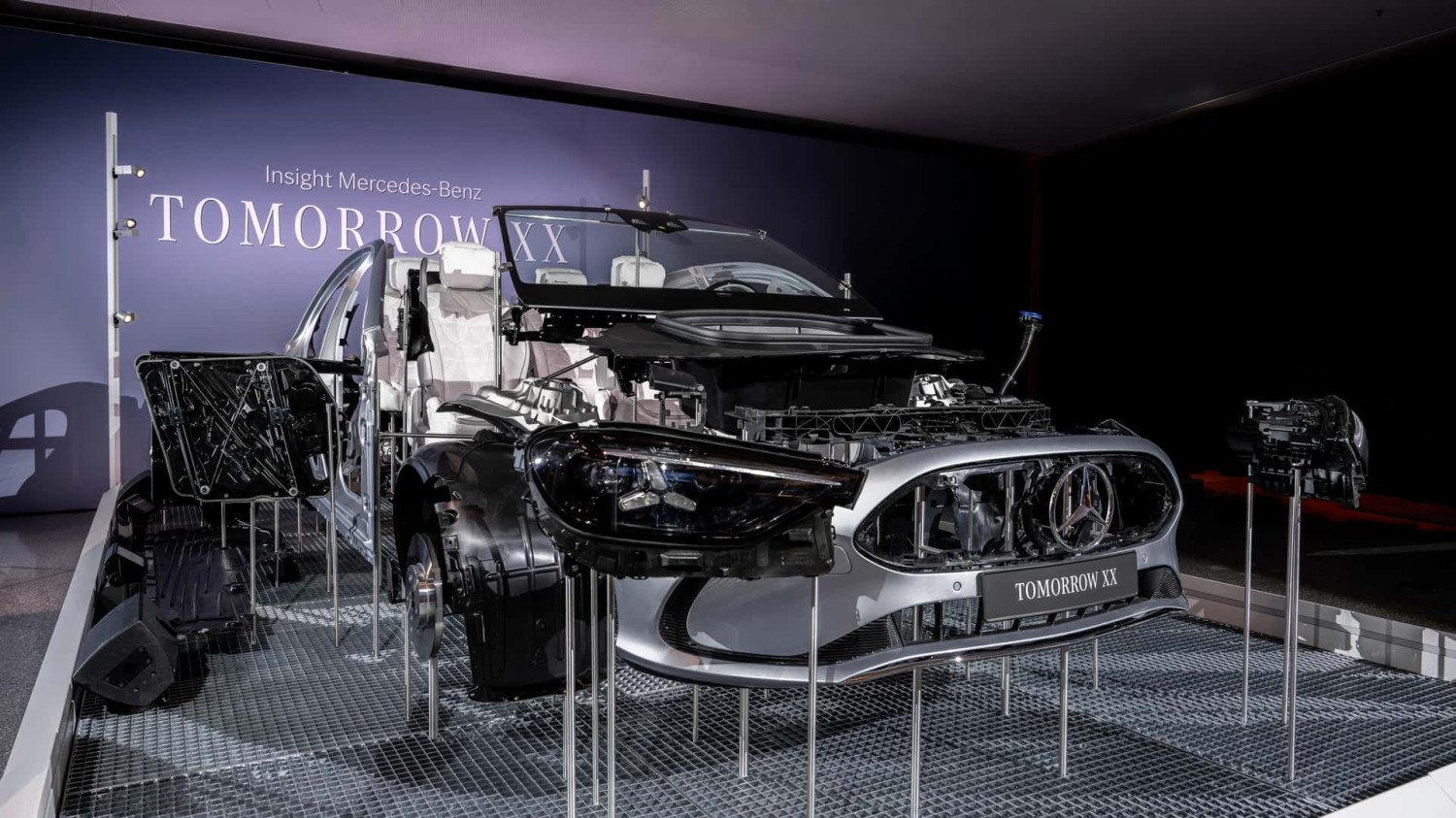 Neue Mercedes-Scheinwerfer: Reparatur wird radikal günstiger