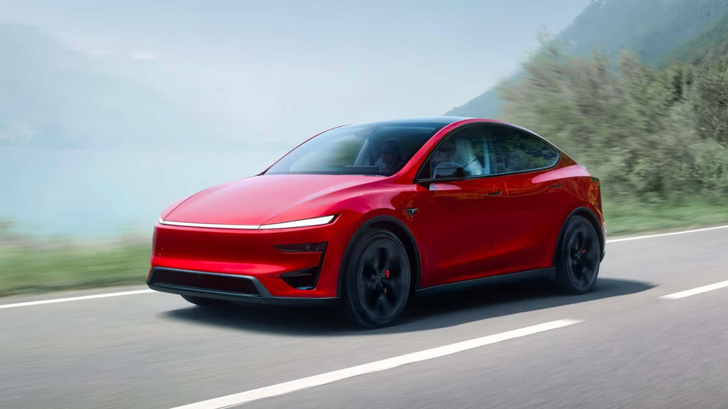 Tesla Model Y Terbaru Bisa Beri Tenaga pada Peralatan Anda