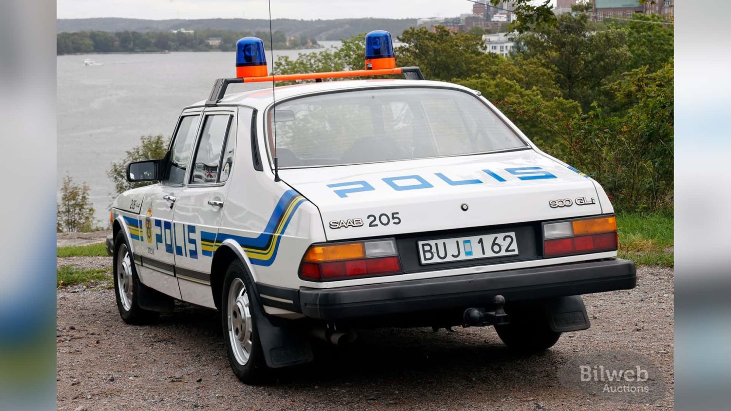 Saab 900 GLi Polizei (1984) : La voiture de patrouille oubliée de la Suède