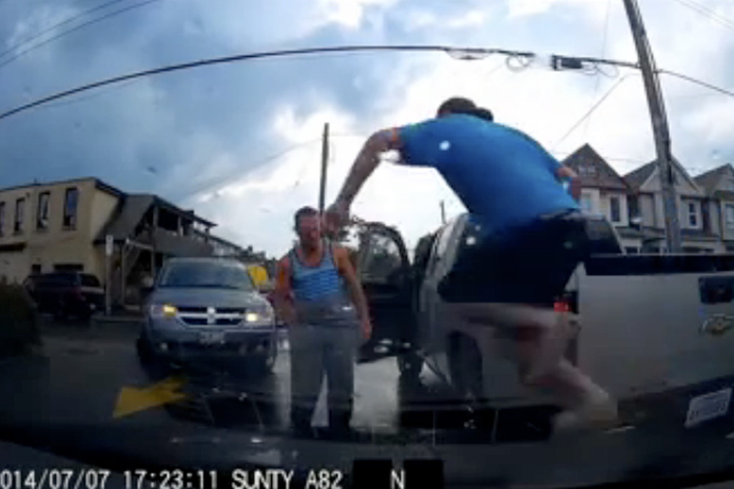 'They Were Sitting There for 5 Minutes:' Austin Woman Narrowly Avoids T-Bone Crash. Then She Realizes It's a Setup