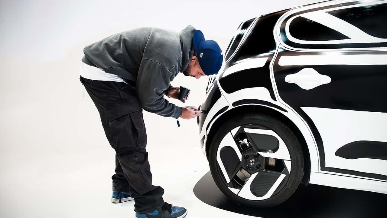 Une illusion d’optique ? Non, cette Renault Twingo est bien réelle !