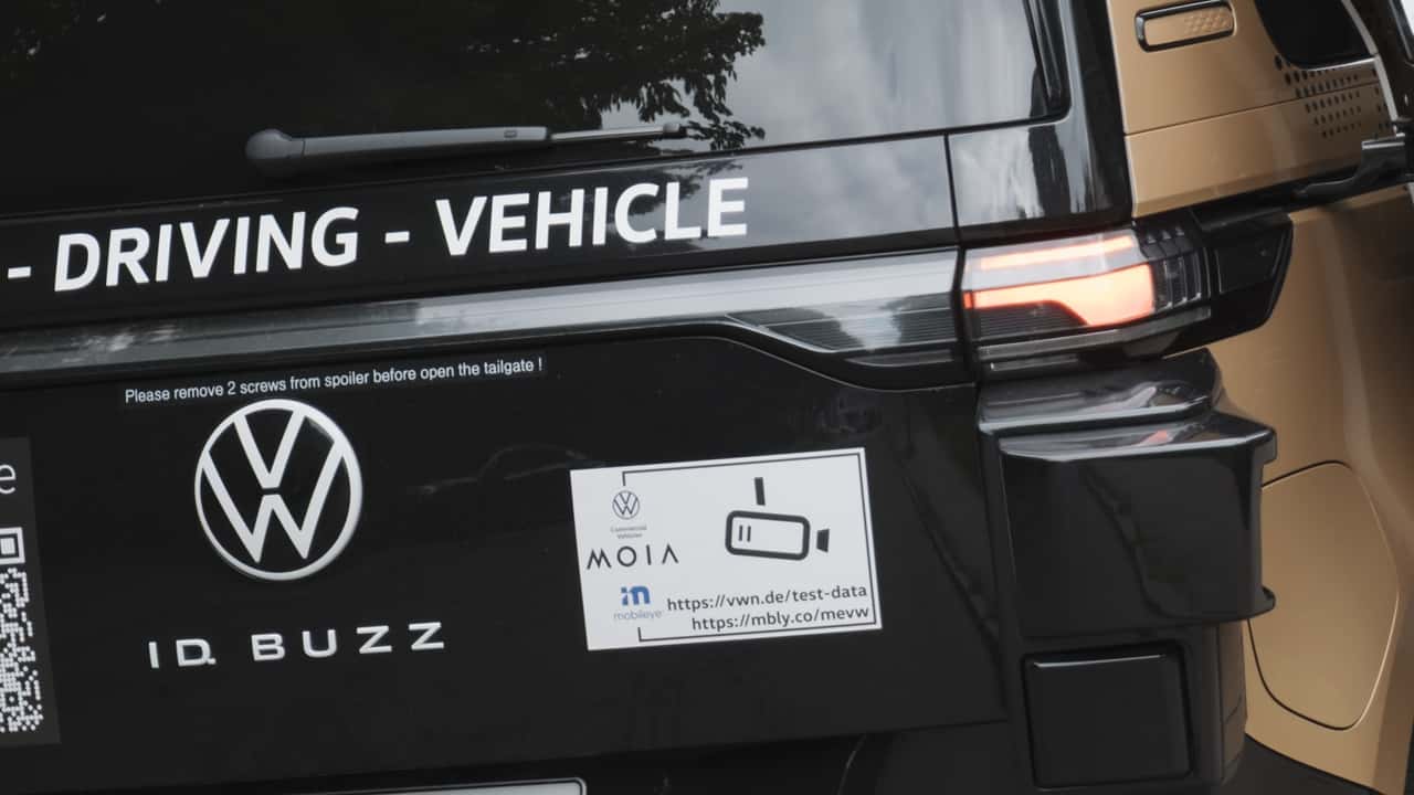 Le robotaxi européen prend forme : les essais démarrent à Hambourg