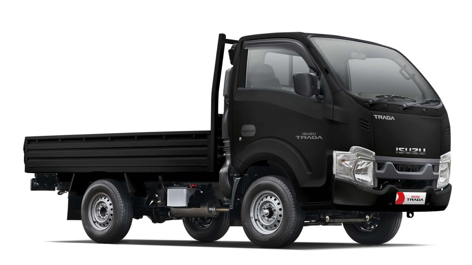 Isuzu Traga Rilis Varian Warna Baru Black Premium