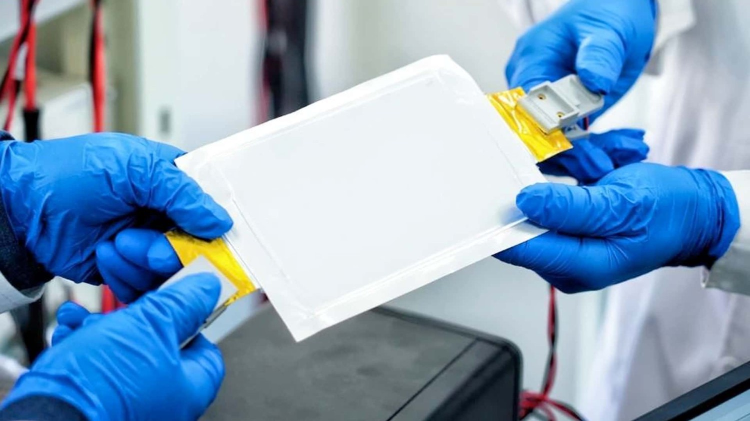 Et si les batteries à l’état solide n’étaient pas vraiment utiles ?