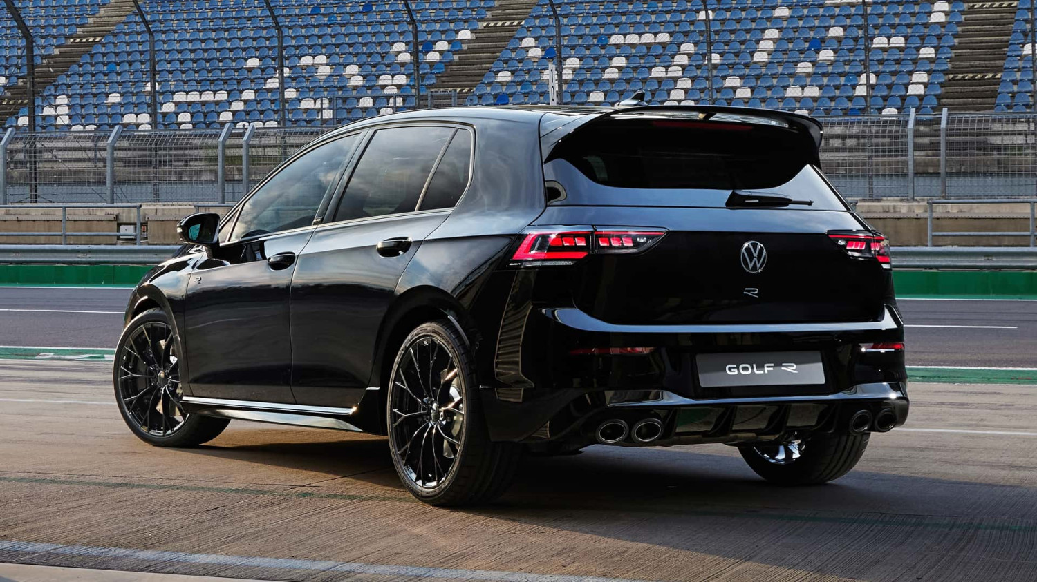 Volkswagen Berkomitmen Jangka Panjang pada Hot Hatch Bensin