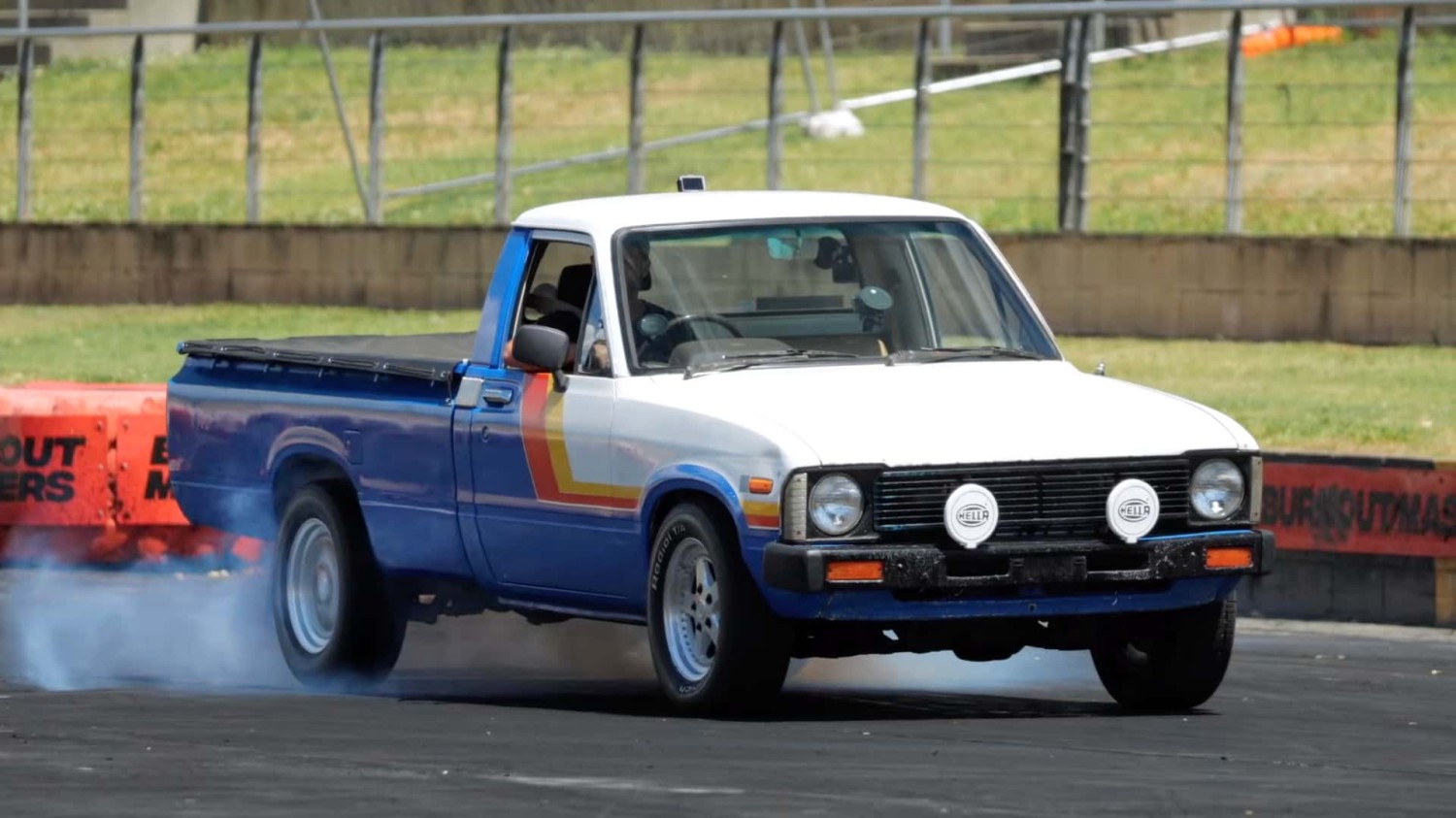 Toyota Hilux yang Sederhana Ini adalah Sesuatu yang Keren