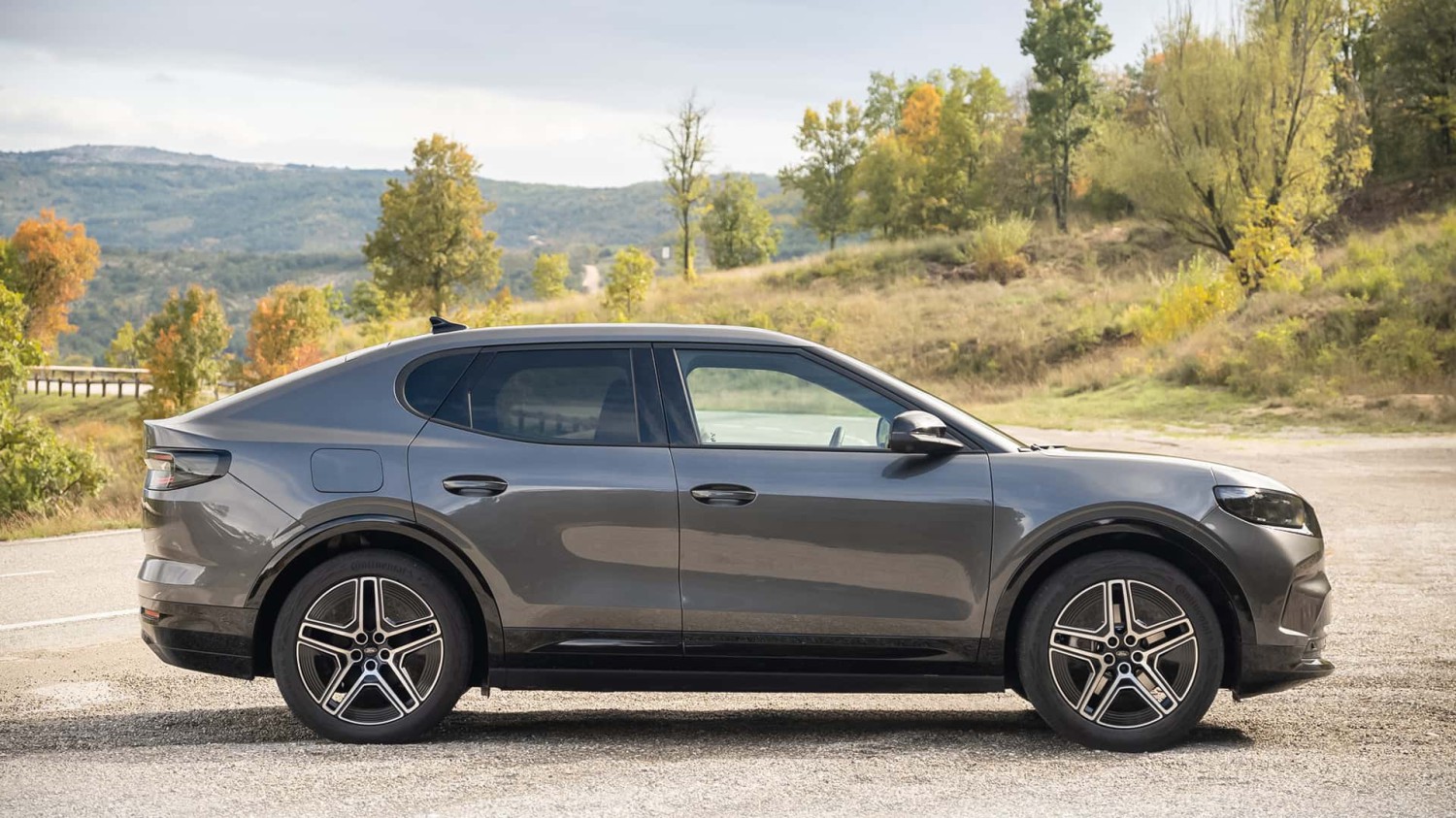 Ford Slashes 1,000 Jobs in Germany As EV Sales Slow