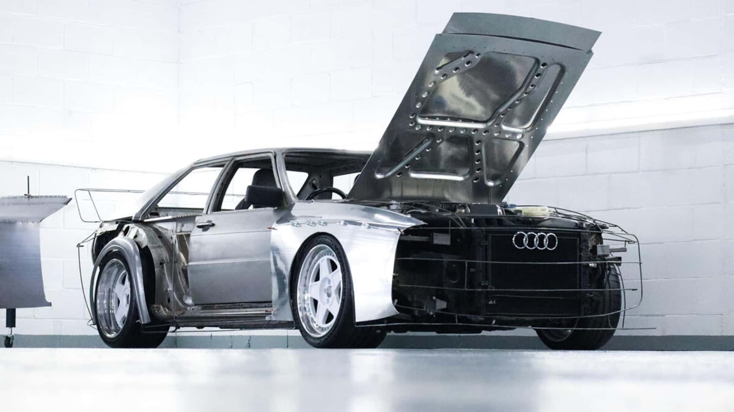 Ce garage britannique construit l’Audi Quattro de vos rêves, avec un V8