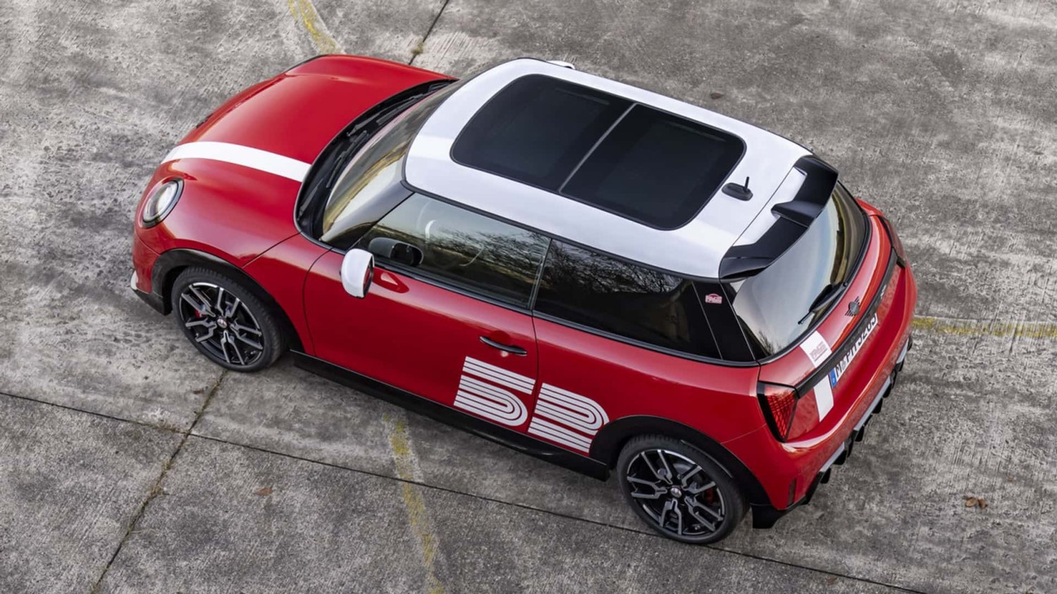 La MINI John Cooper Works qui célèbre les rallyes