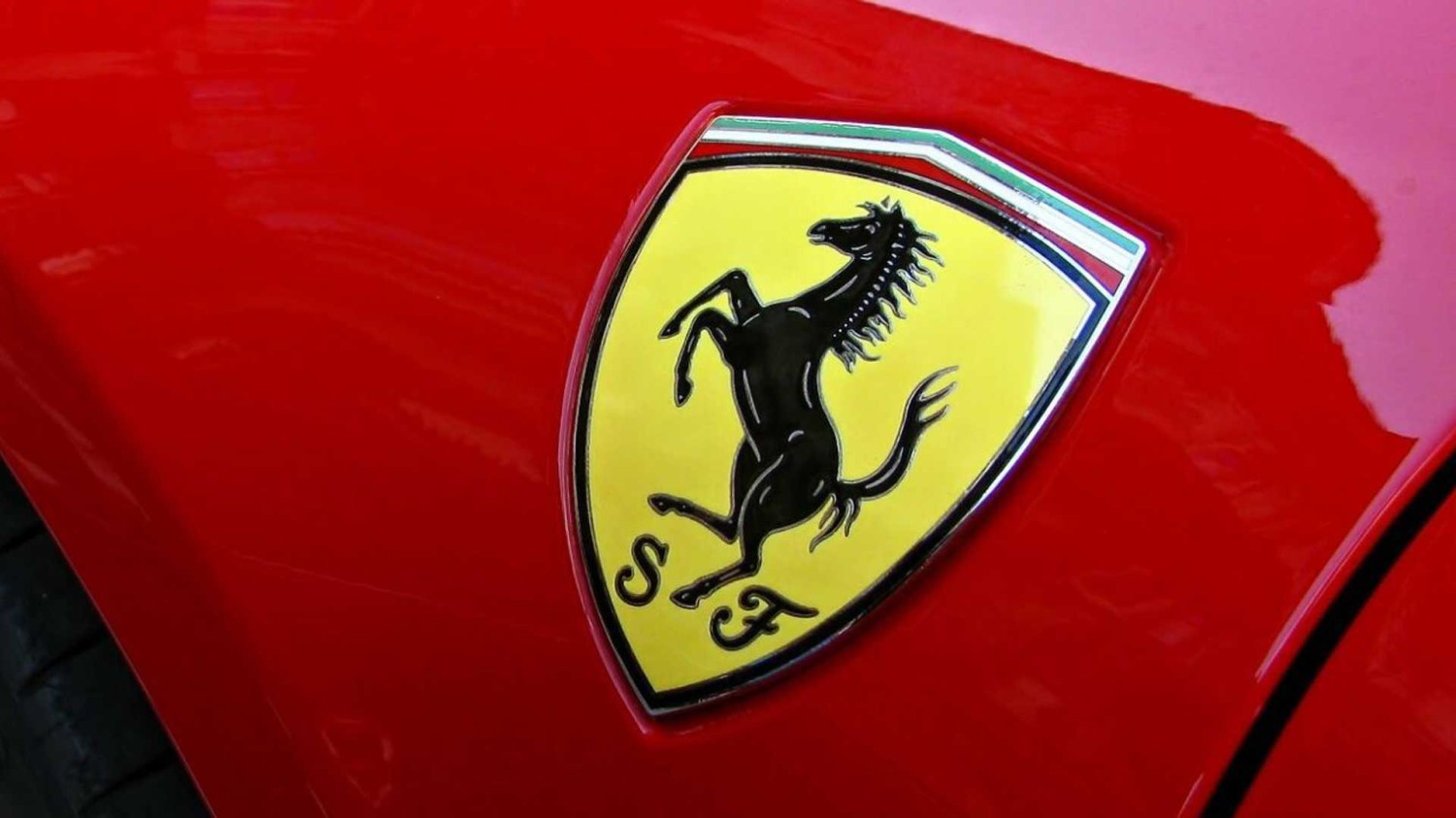 Ferrari Tunda Produksi Mobil Listrik karena Tak Ada Permintaan