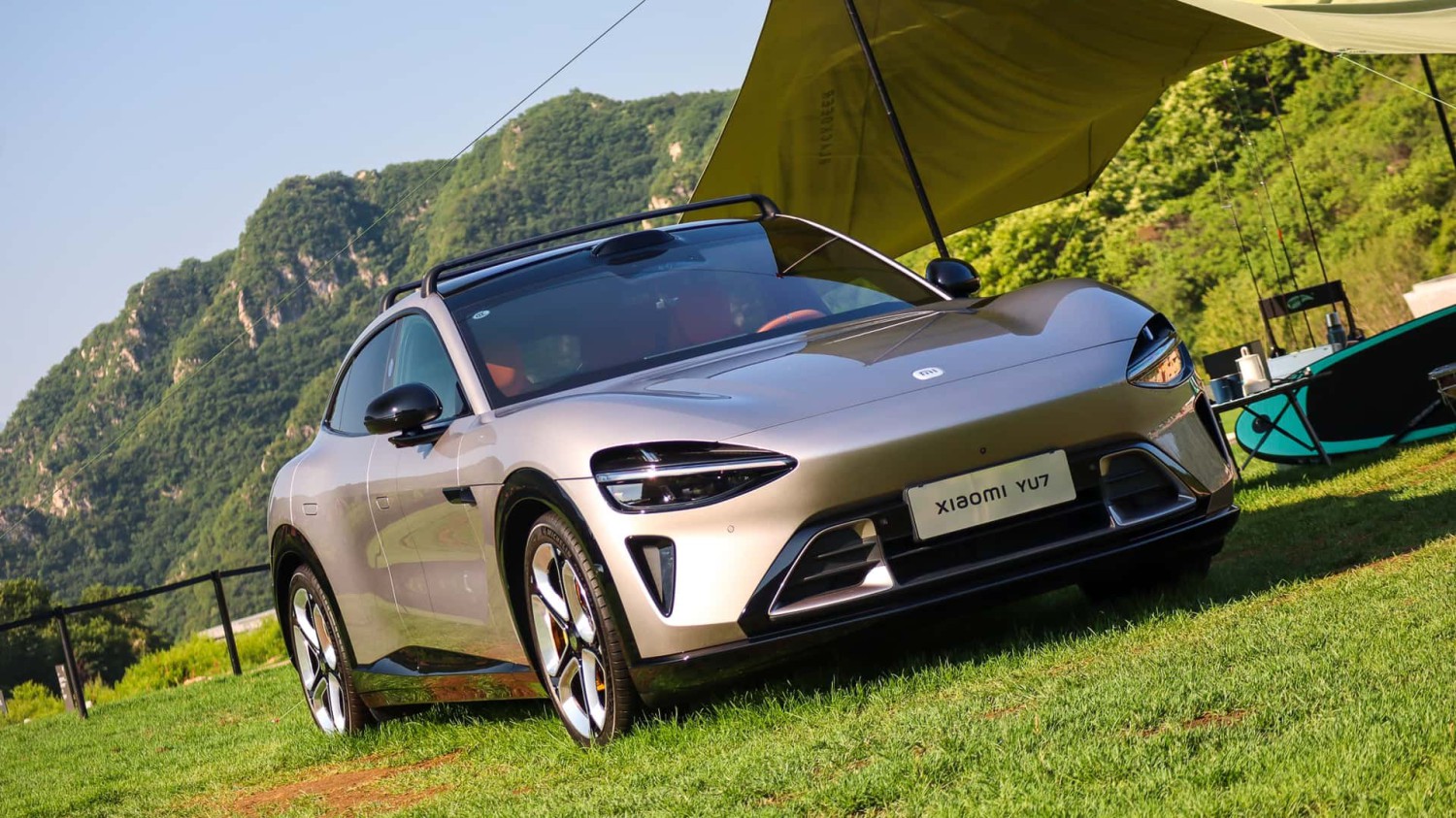 Cina Jatuh Cinta dengan Mobil Listrik Perusahaan Smartphone Ini