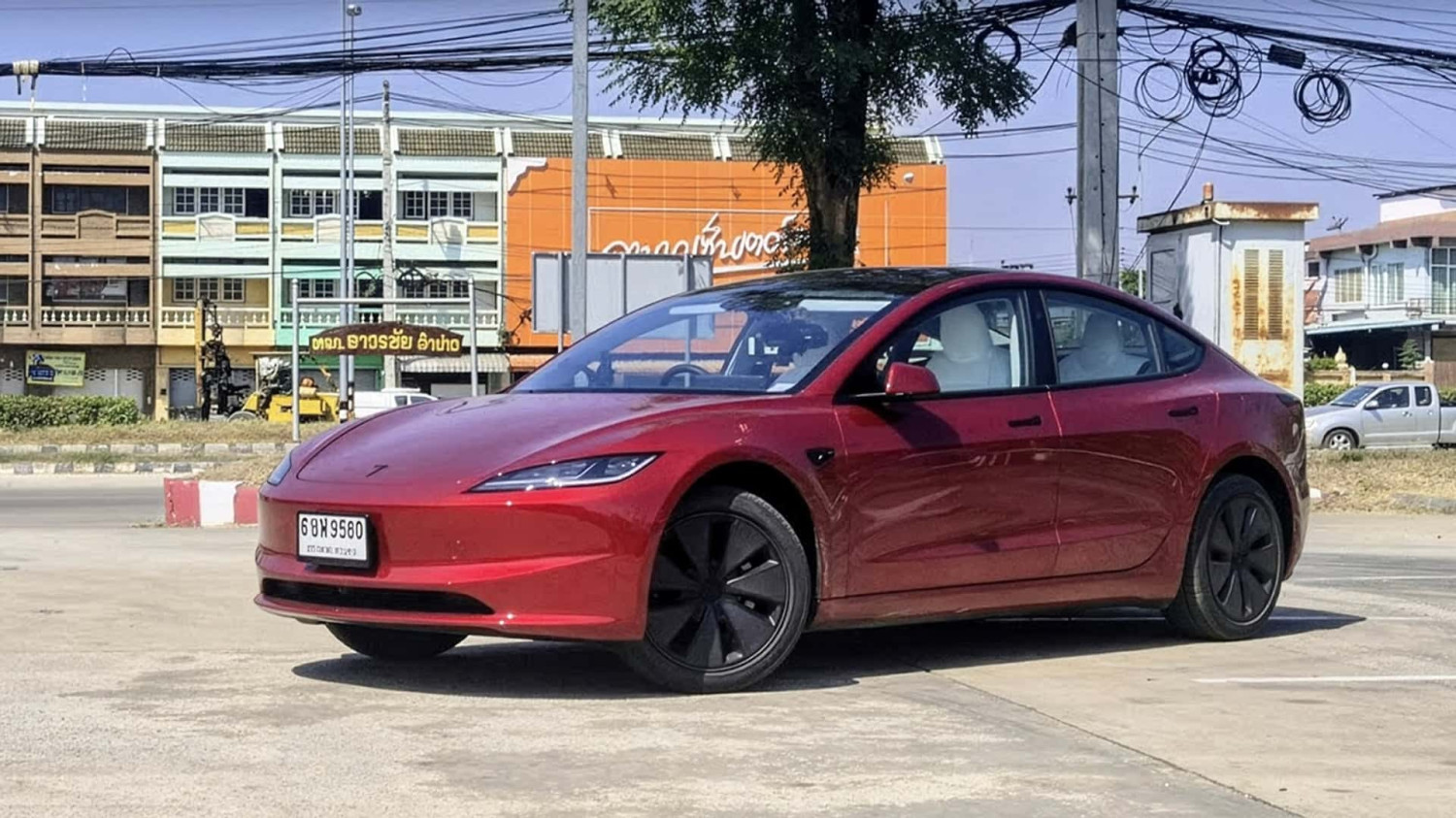 Tesla, La Tesla Model 3 peut largement dépasser son autonomie annoncée mais...
