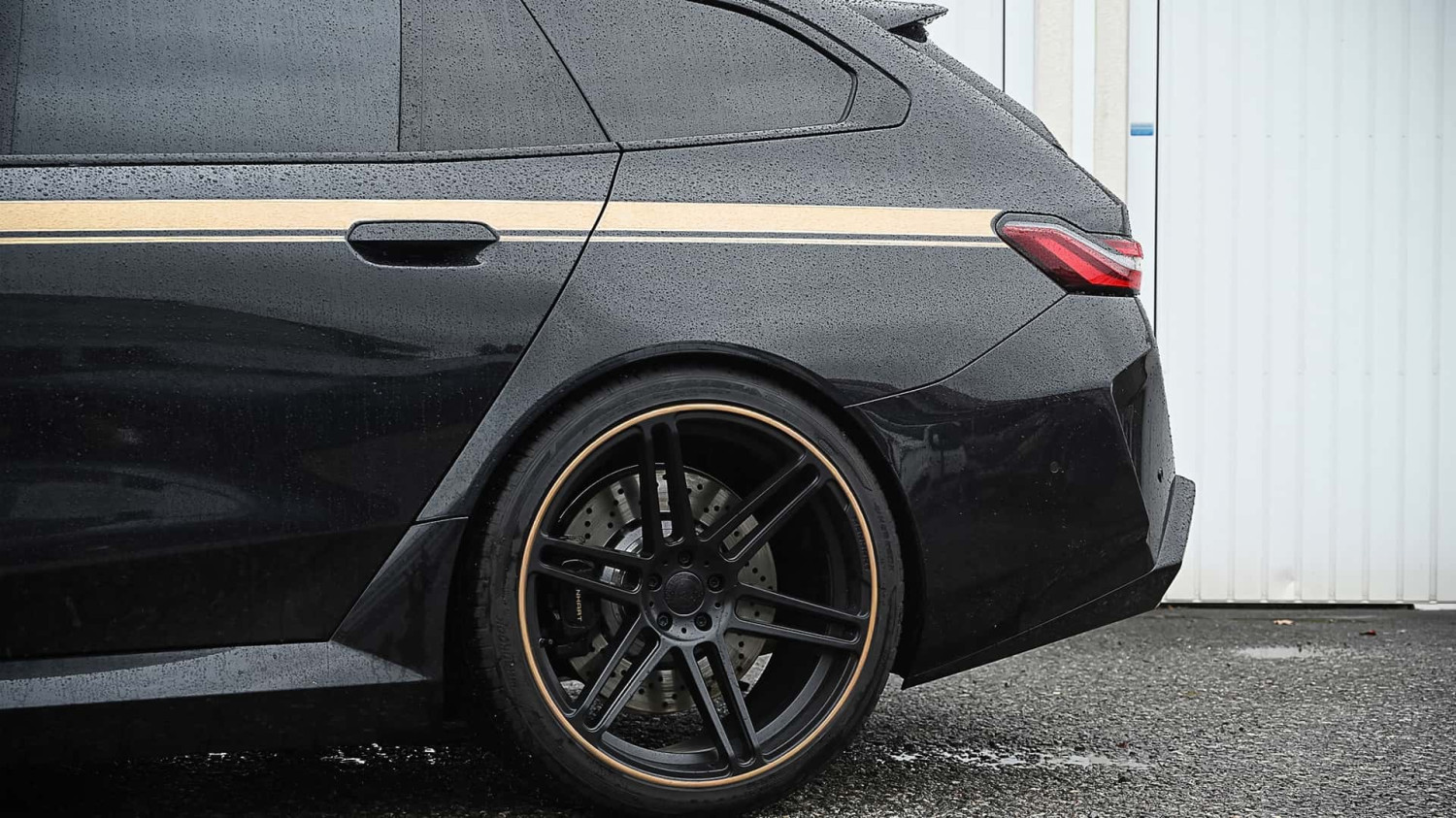 Manhart MH5 900E Touring : un break M5 qui dévore les supercars