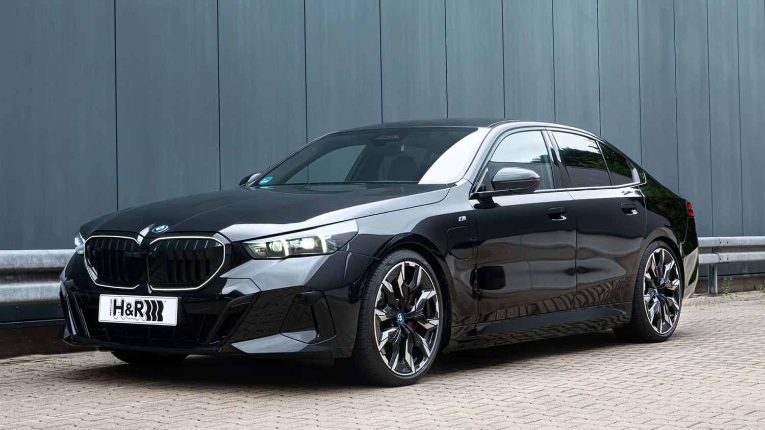 Fahrspaß-Booster: H&amp;R-Tieferlegungsfedern für den BMW 5er