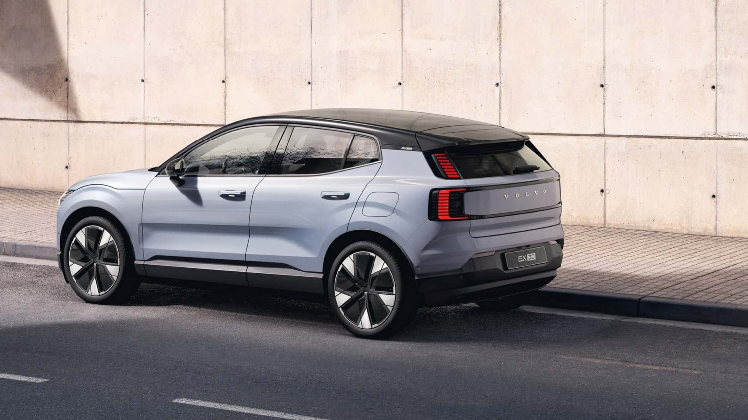 Volvo Recalls 40,000 EVs For Fire Risk  