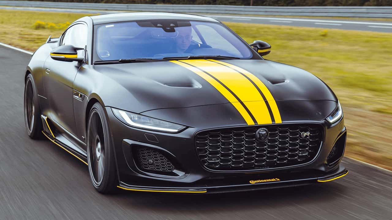 Zurück in die Zukunft: Arden treibt den F-Type mit E-Fuel an