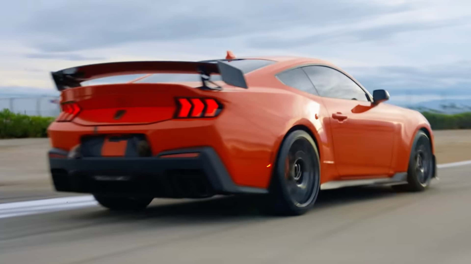 Ford, Inilah Ford Mustang Dark Horse SC yang Baru