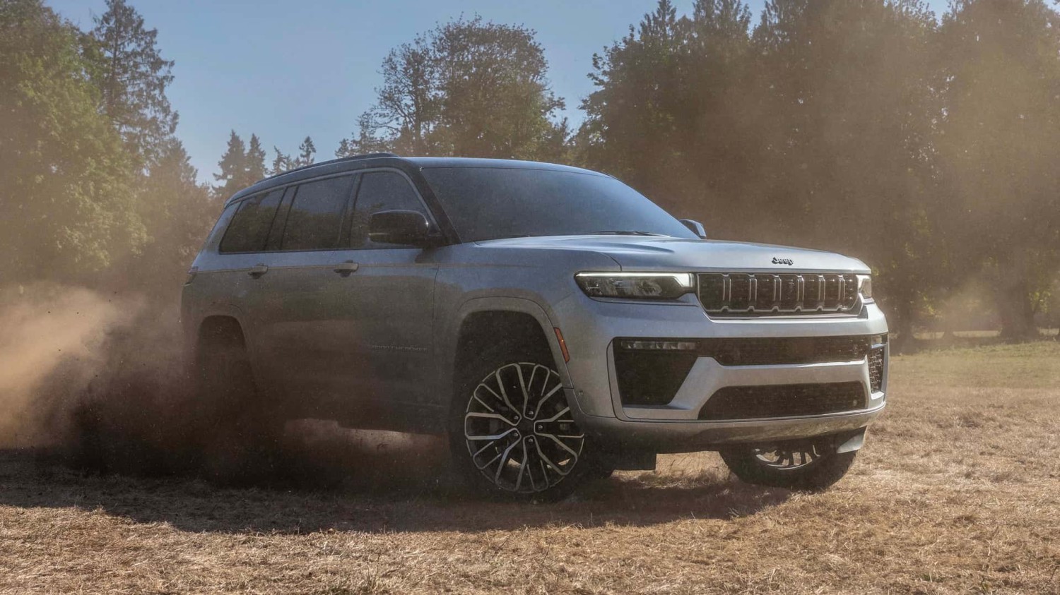 The 2026 Jeep Grand Cherokee Has an Impressive New Turbo-Four Engine