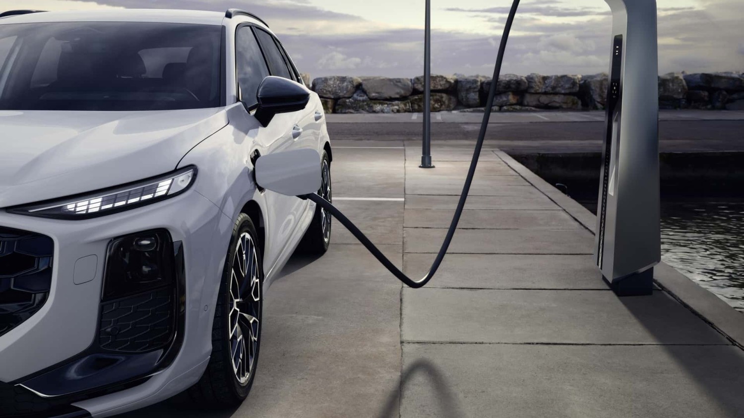 Hybrides rechargeables : une étude relance la polémique sur leurs émissions réelles