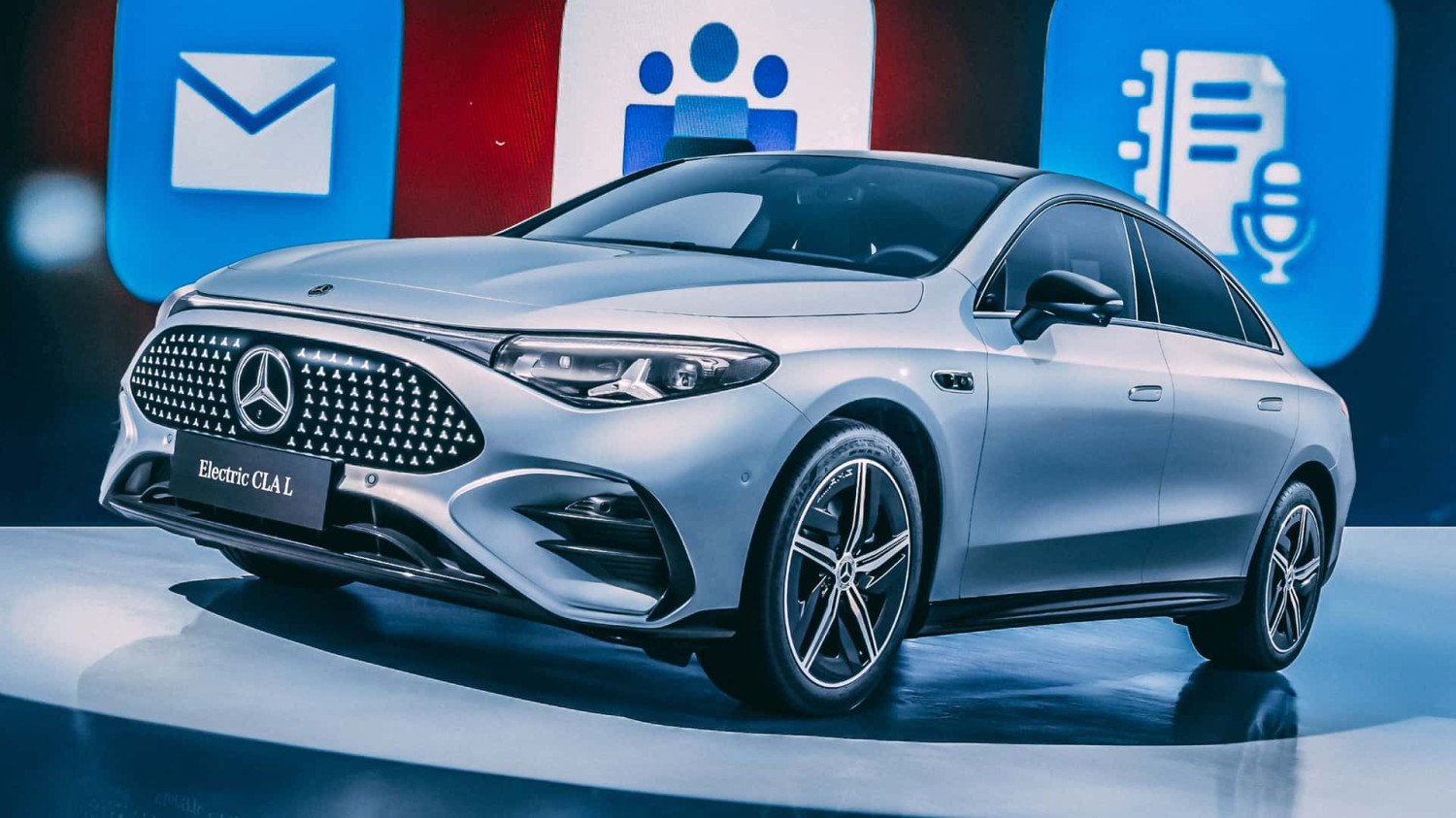 Mercedes, Mercedes Memberikan Pelanggan Satu Hal yang Selalu Diinginkan