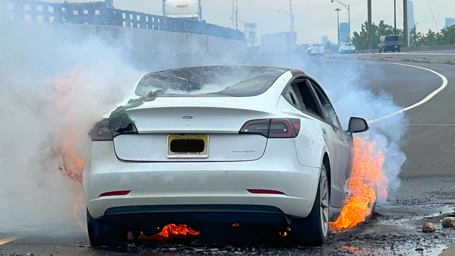 Mobil Listrik adalah Bahaya Kebakaran, Ini Kata Data Terbaru
