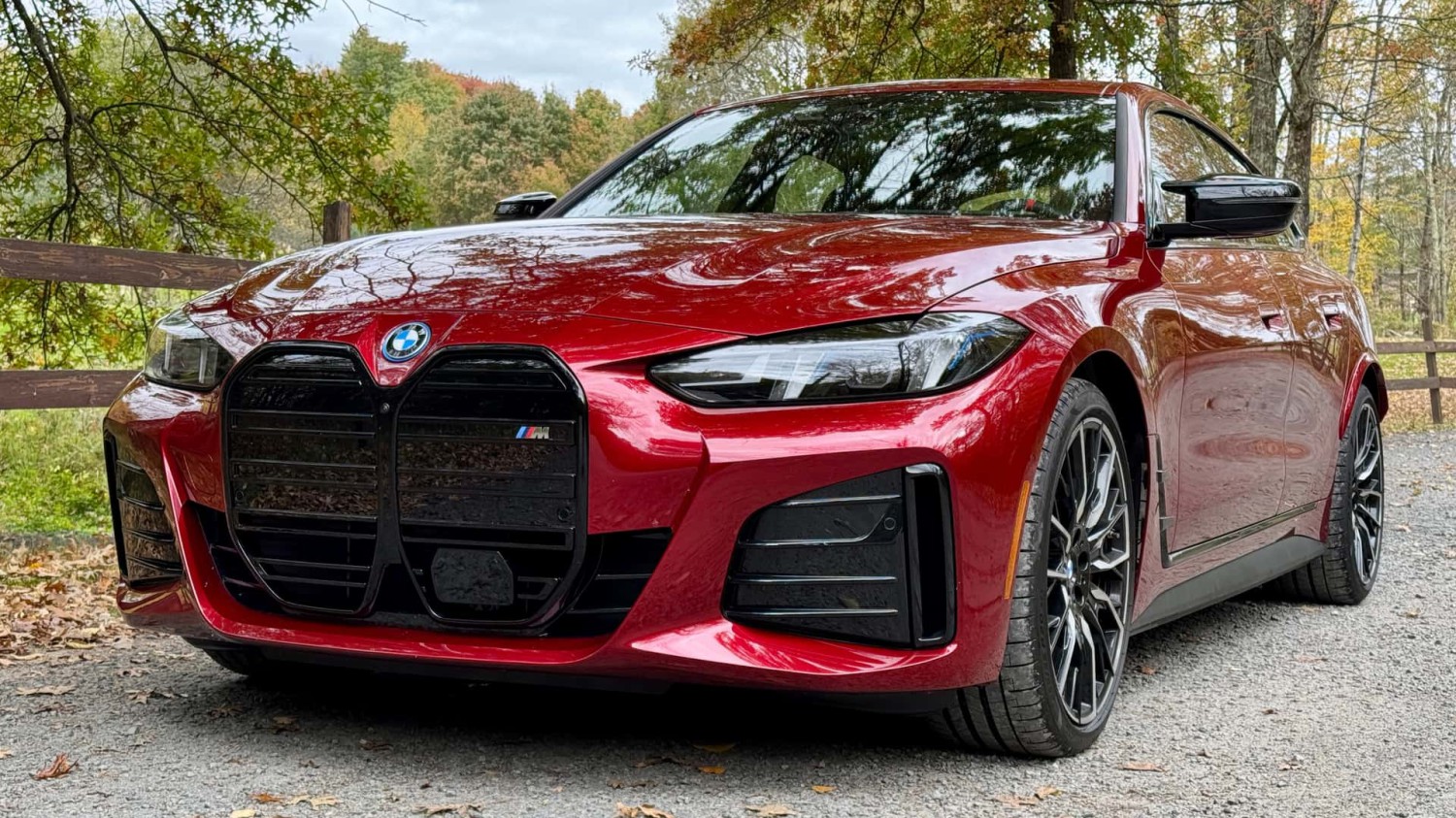 BMW Bertaruh pada Mobil Listrik dan Berhasil