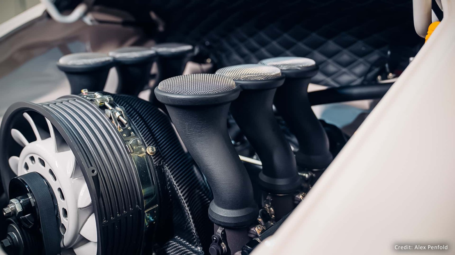 Este clásico Porsche 911 es en realidad un moderno 964