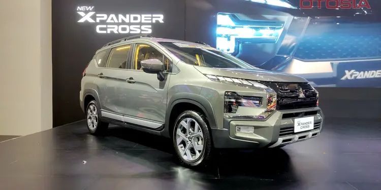 Mitsubishi, Mitsubishi Xpander, Mitsubishi Xpander Cross, Sensasi Kelas Atas New Mitsubishi Xpander Cross, Simak Perbedaannya