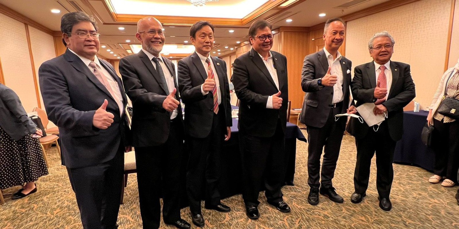 Toyota Ungkap Risiko Tersembunyi Mobil Listrik di Negara Berkembang