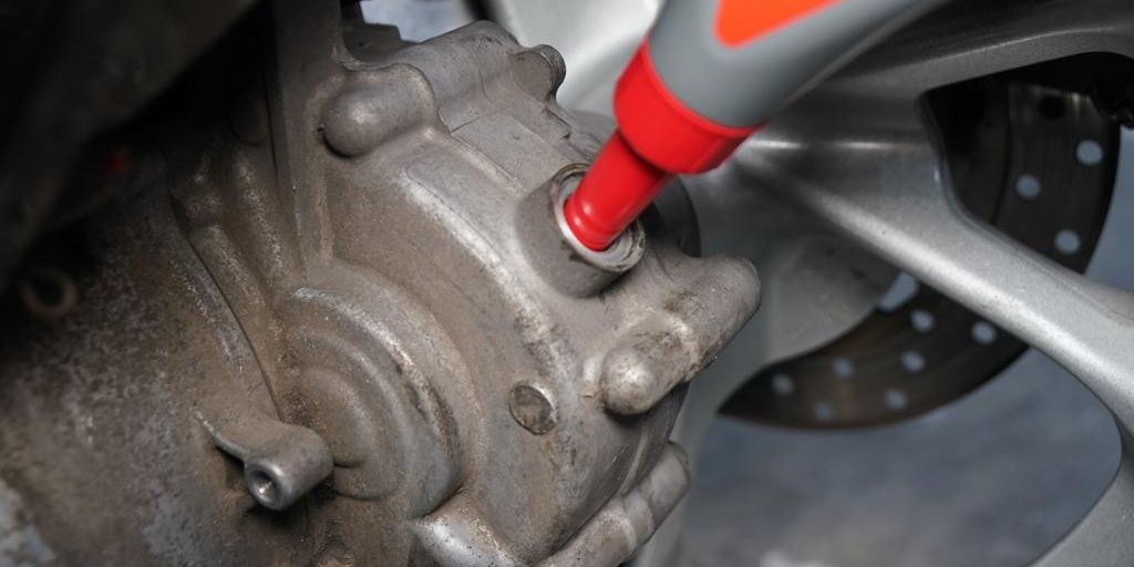 Pentingnya Mengganti Oli Gardan untuk Performa Motor Optimal