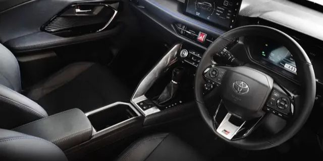 Perempuan Karier Wajib Tahu: 7 Barang Esensial yang Harus Ada di Mobil